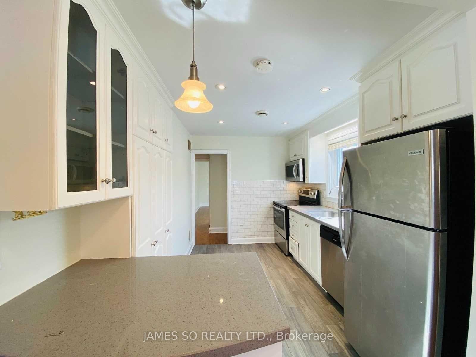 631 O'connor Drive photo 10