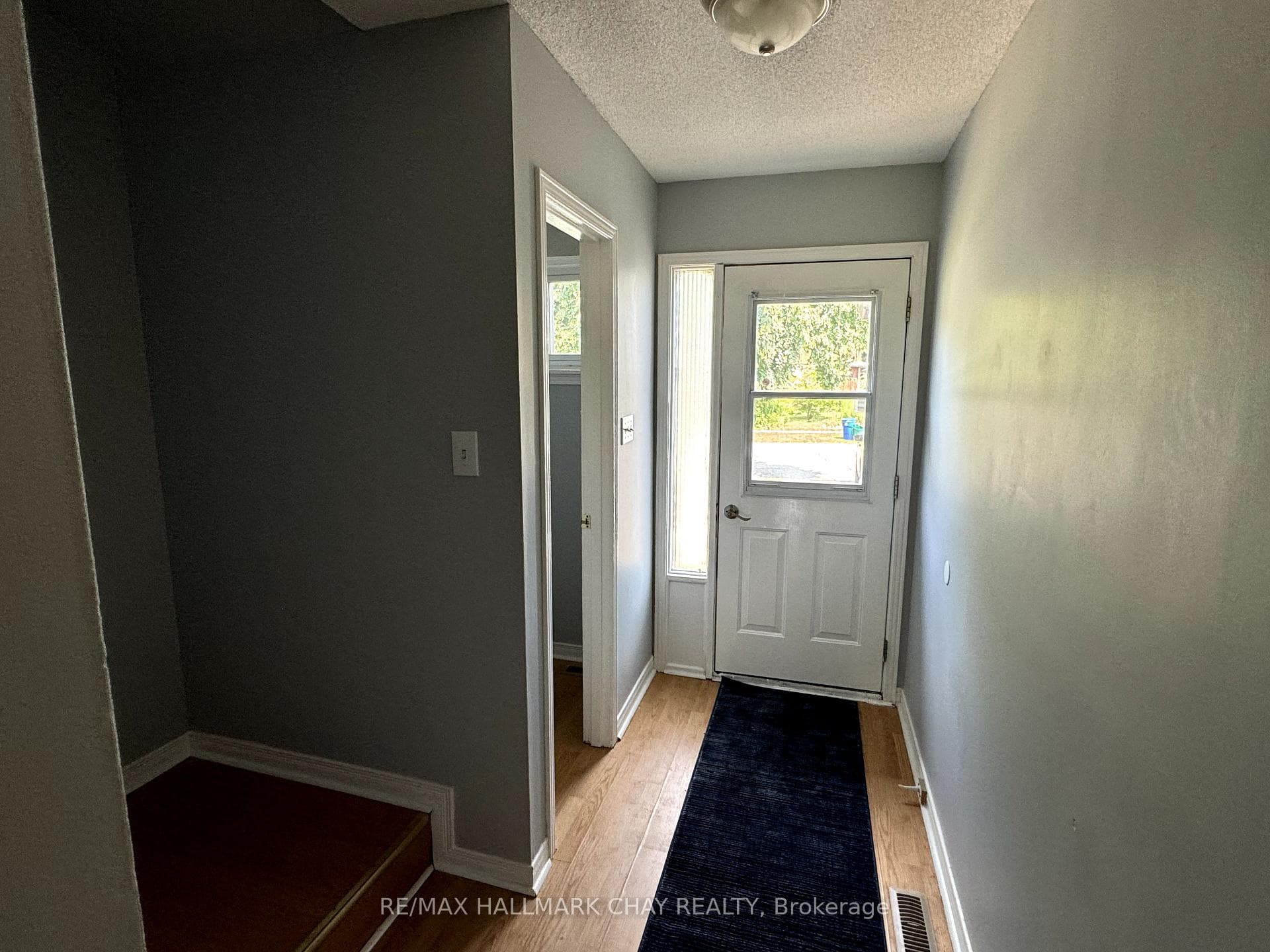 18 Chaucer Crescent photo 16