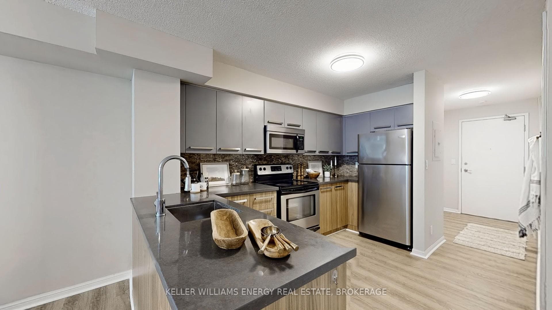11 St Joseph Street Unit 1401 photo 5