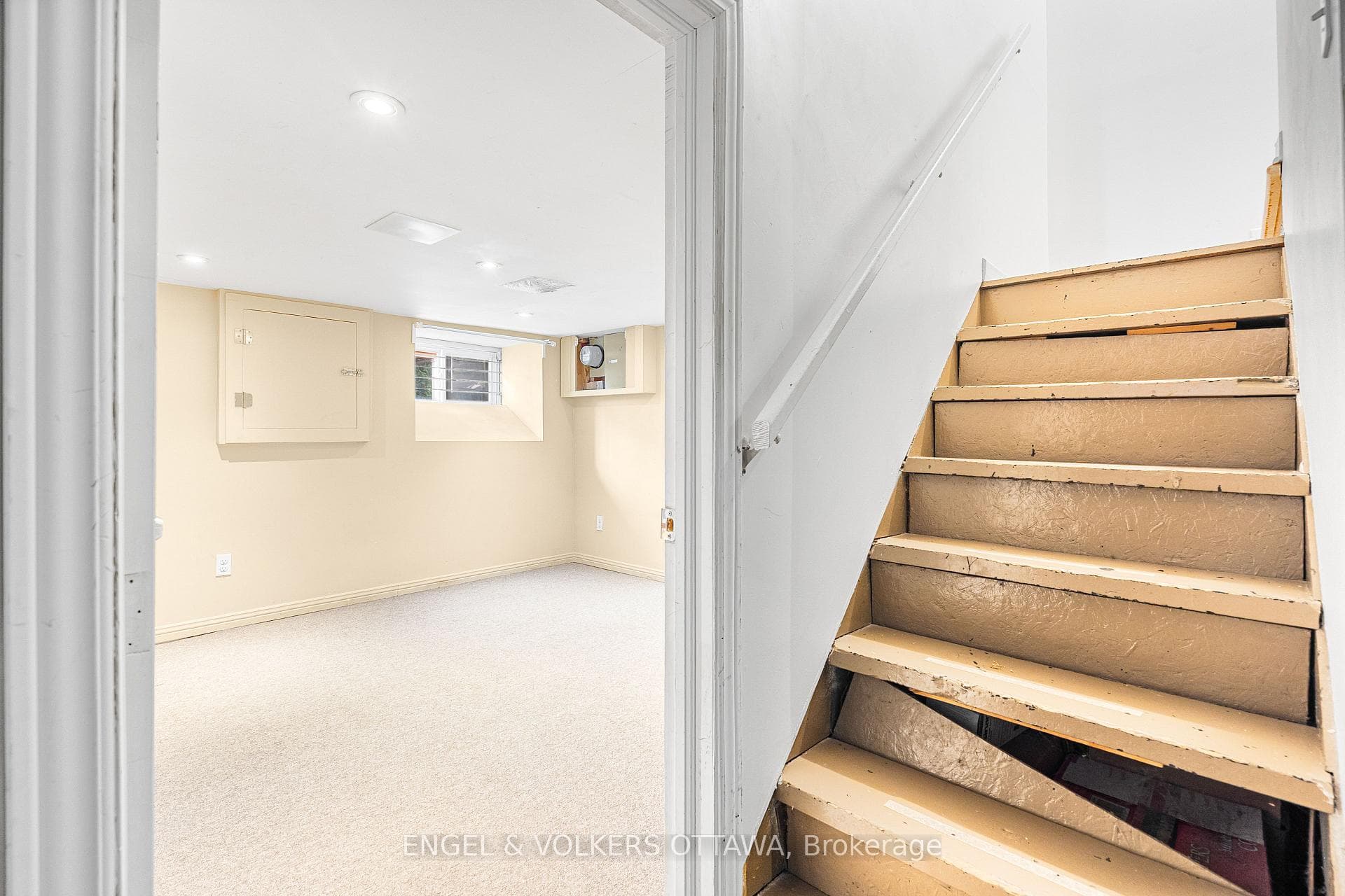 293 Somerset Street photo 37