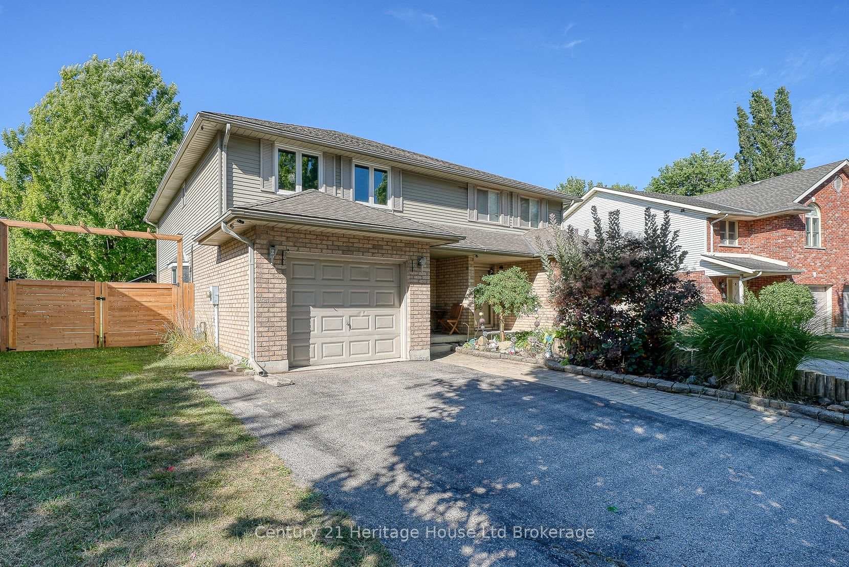 5 Mohican Drive photo 2