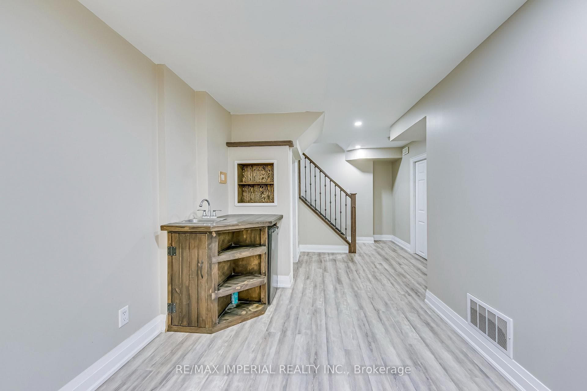 2920 Gulfstream Way photo 33