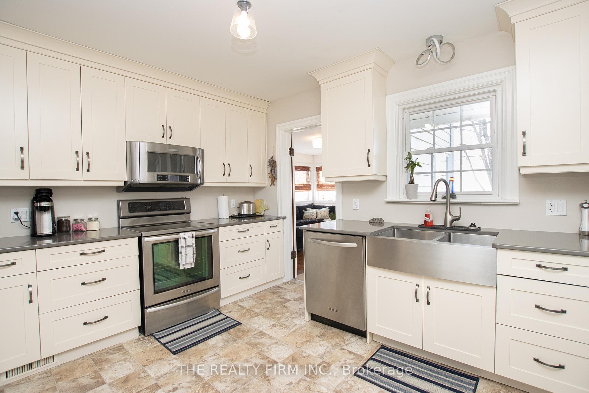 18378 Erie Shore Drive photo 10