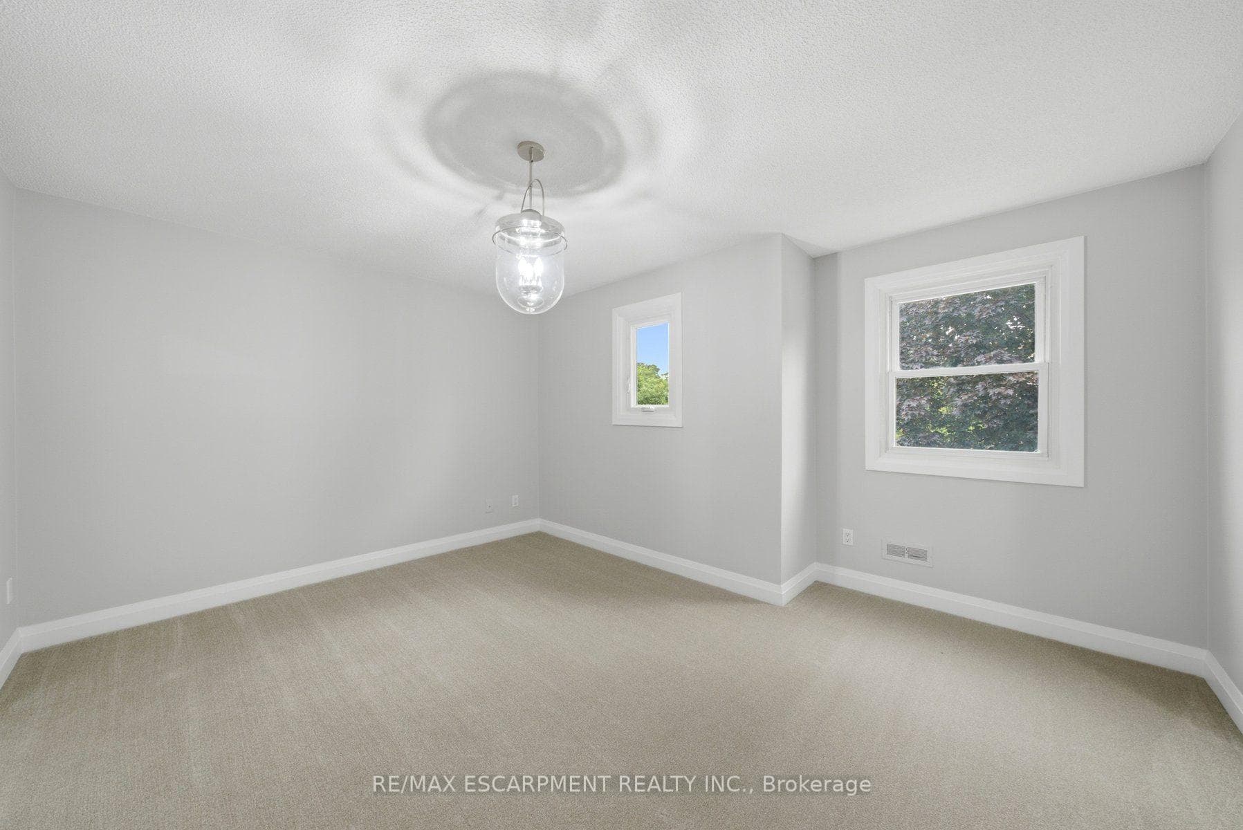 2155 Duncaster Drive Unit 2 photo 22