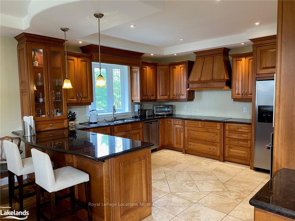 212 SNOWBRIDGE Way photo 14