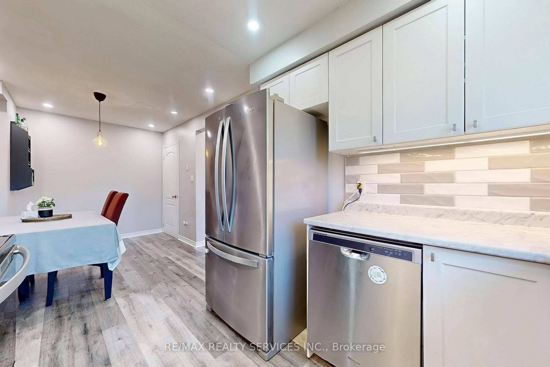 960 Glen Street Unit 37 photo 9