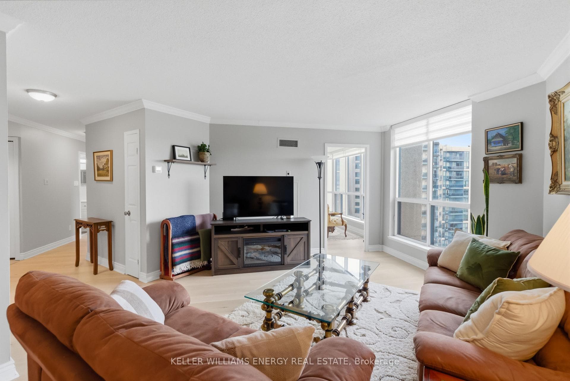 360 Watson Street Unit 903 photo 19