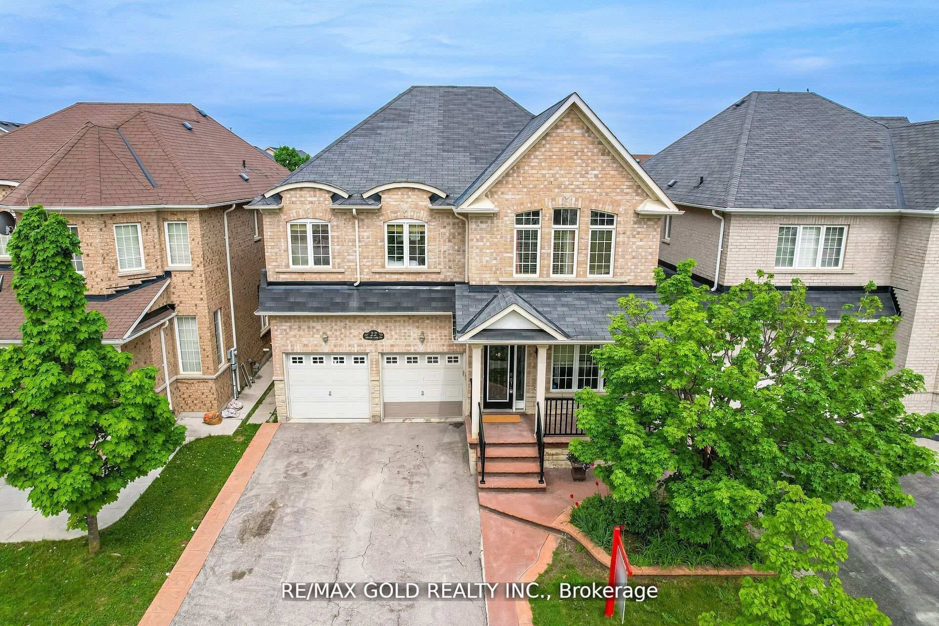 22 Abitibi Lake Drive photo 1