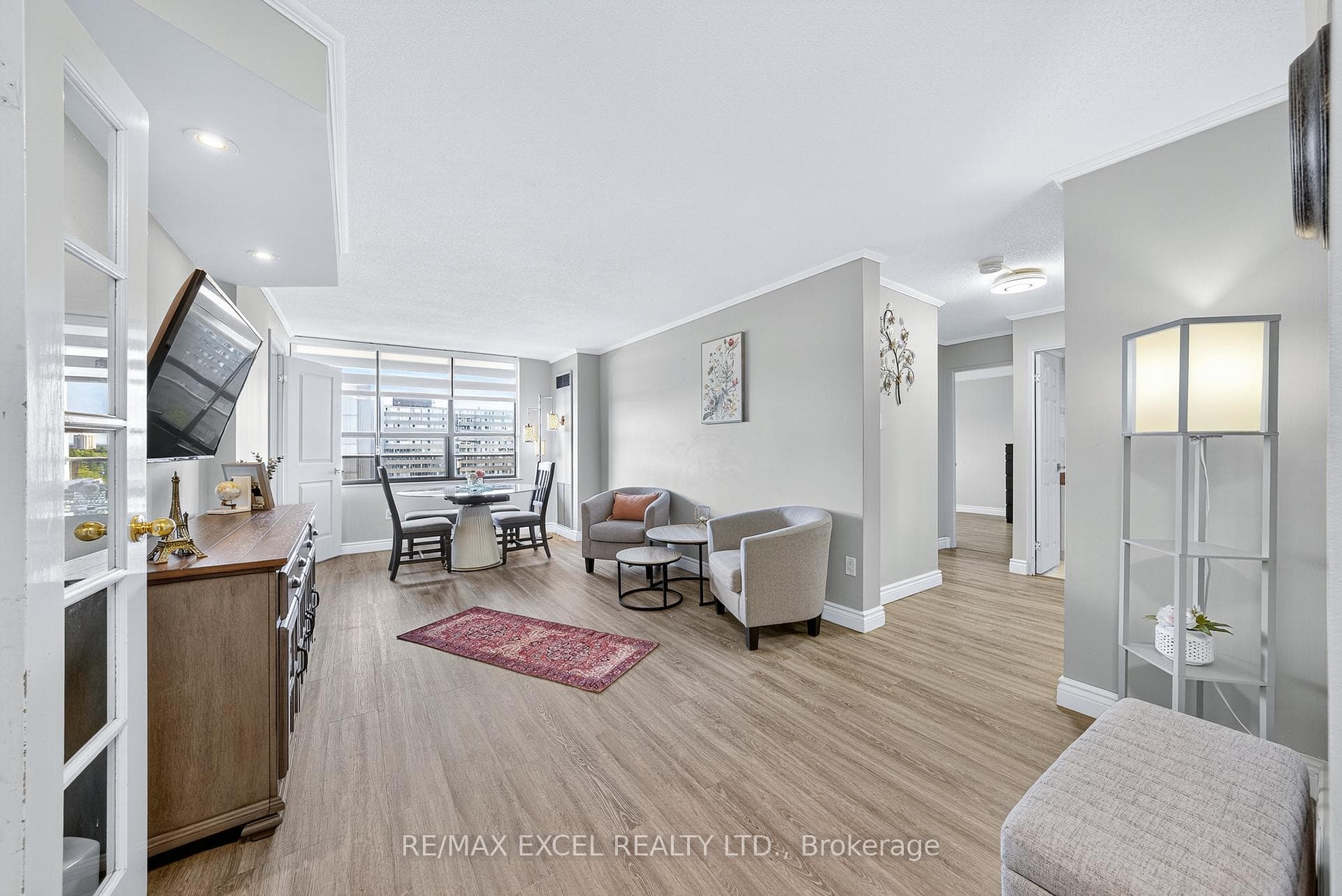 2721 Victoria Park Avenue Unit 1202 photo 6