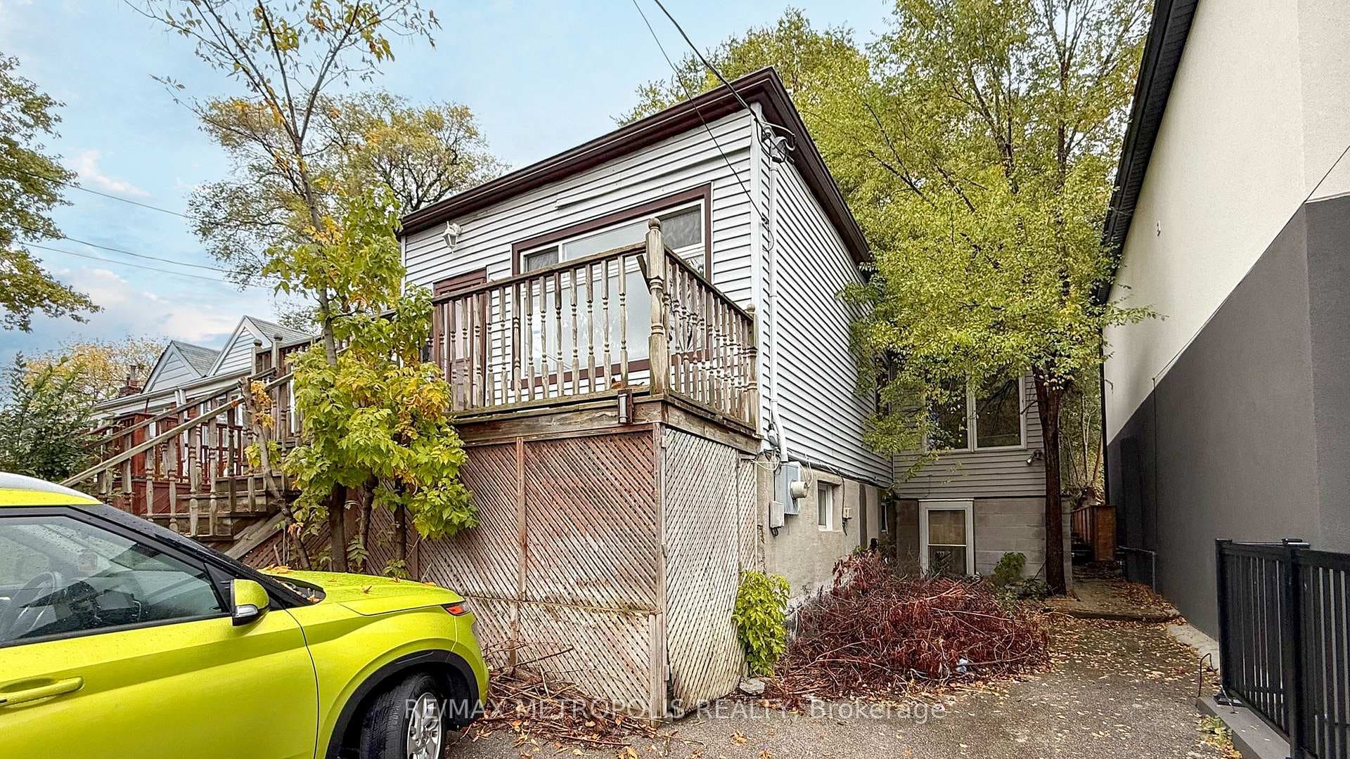143 Kalmar Avenue photo 7