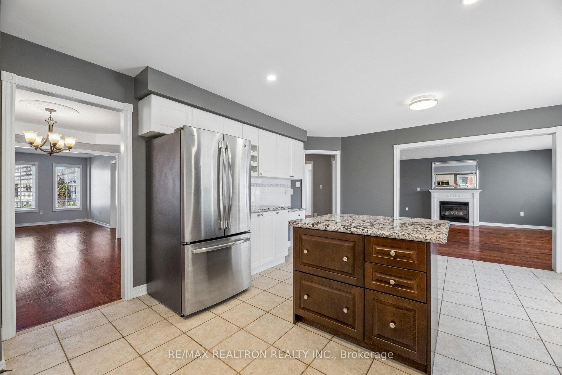 42 Dodge Drive photo 16