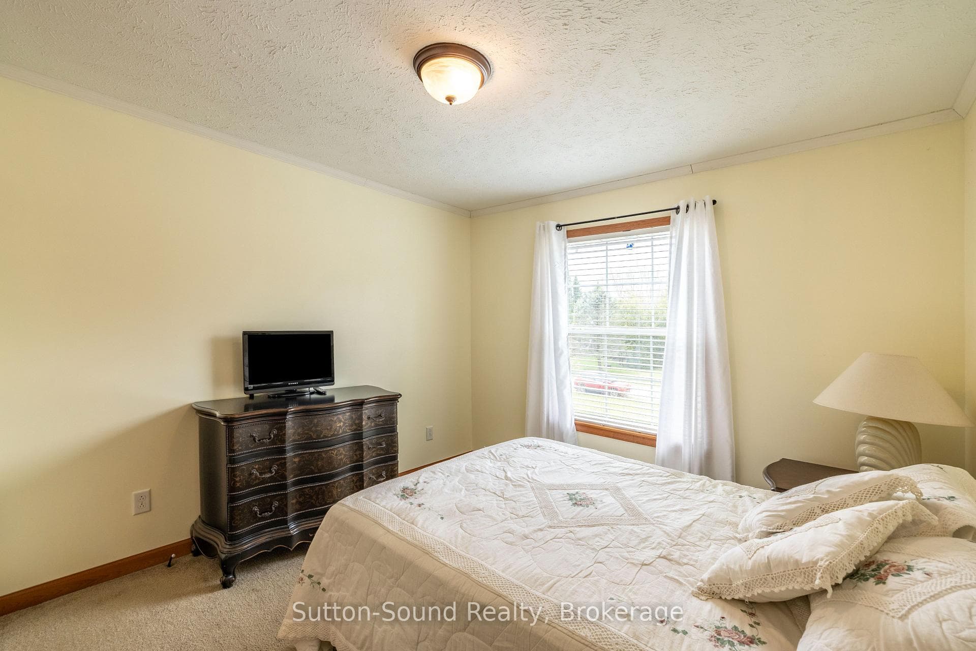 21 Cardinal Avenue photo 19