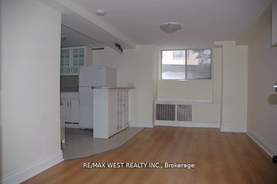 237 Vaughan Road Unit Bmnt photo 9