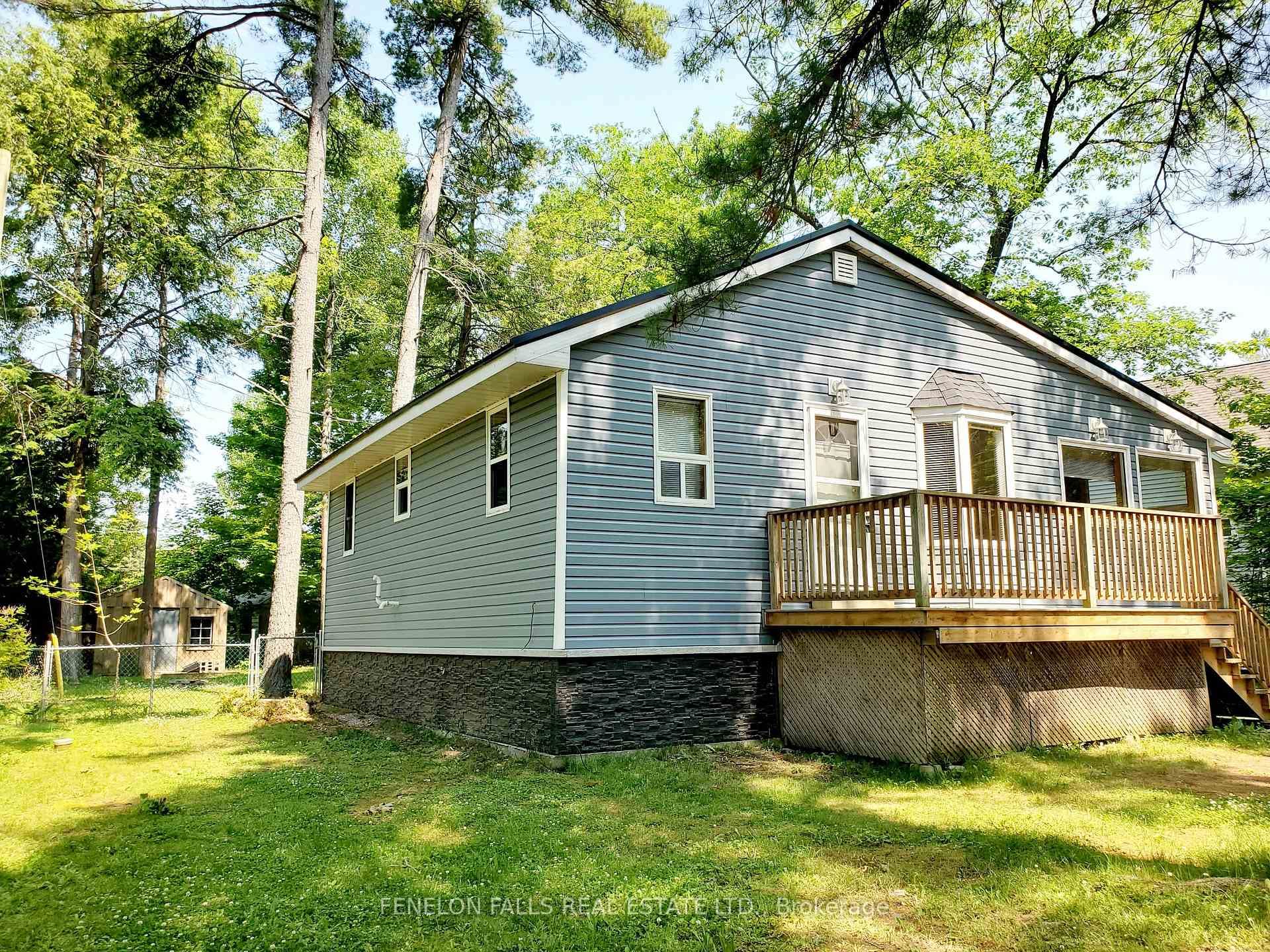 31 Edgewood Drive photo 3