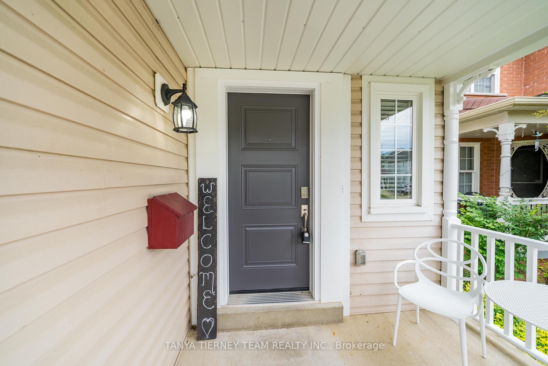 34 Wells Crescent photo 5