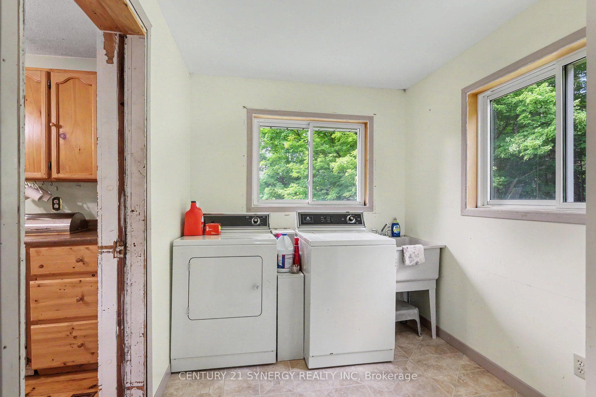 2468 Mclachlin Road photo 14