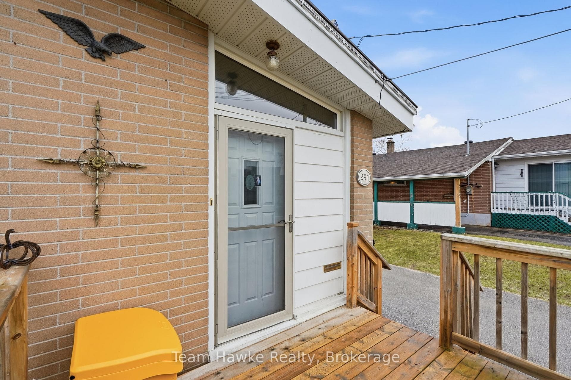 291 Ellen Street photo 5