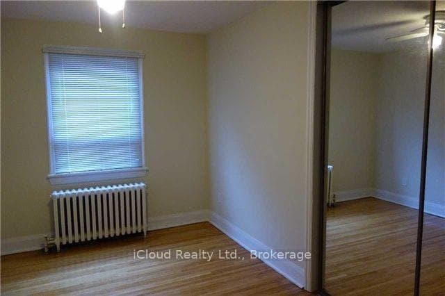 1162 Avenue Road Unit Upper photo 4
