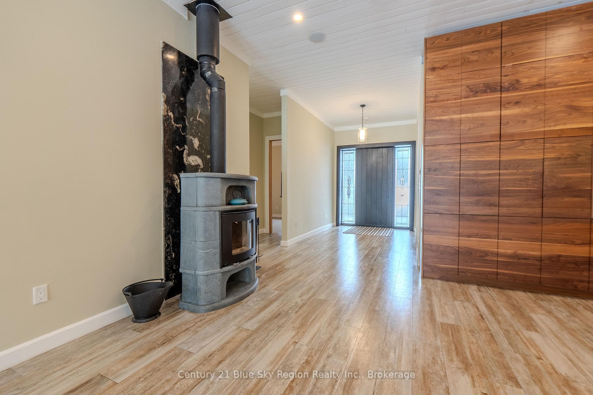 79 Hillcrest Road photo 22