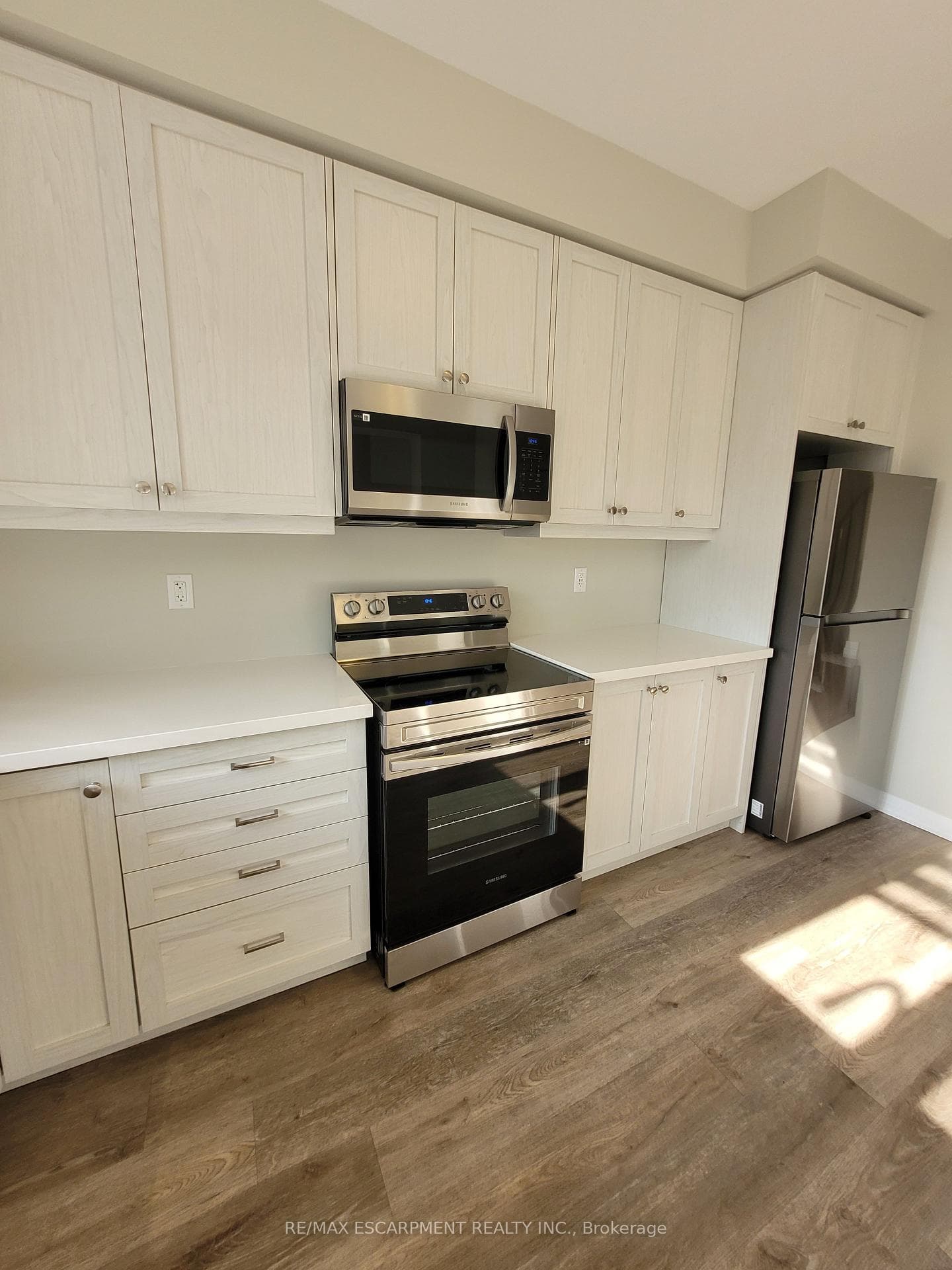 461 Blackburn Drive Unit 29 photo 9