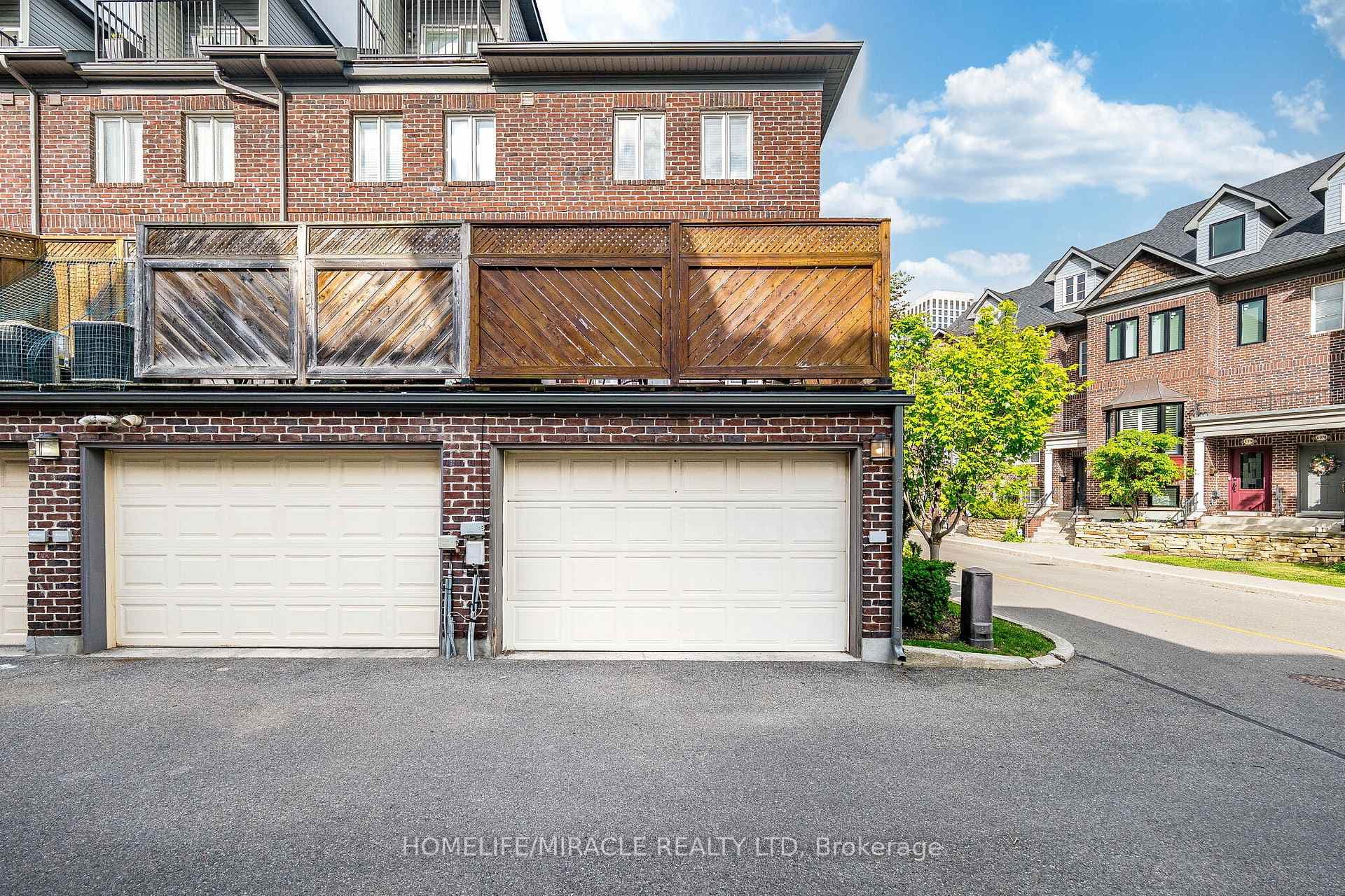 265 Van Dusen Boulevard Unit 1 photo 45