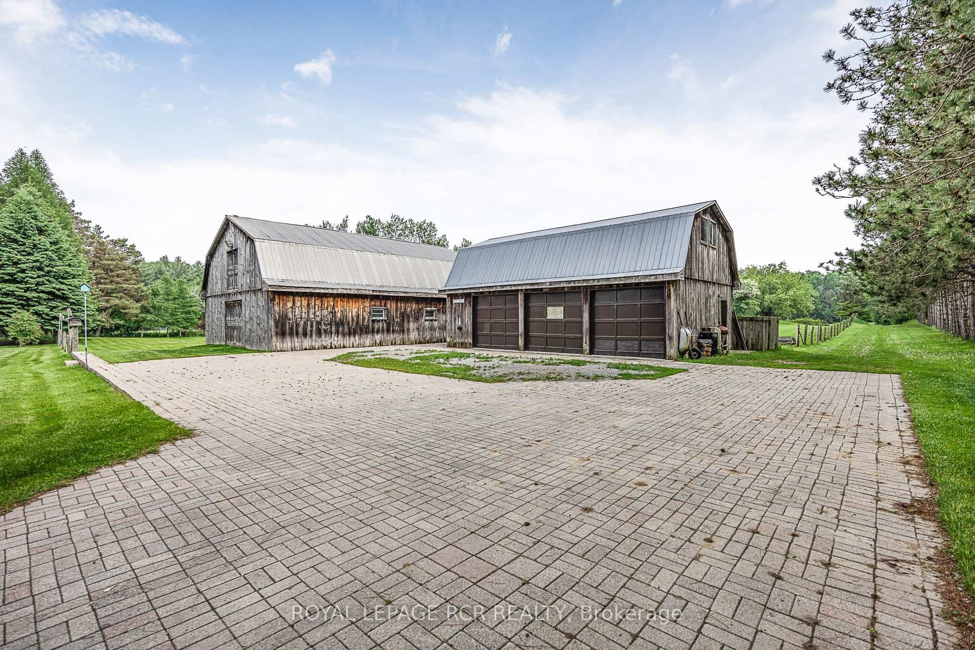 443 Feasby Road photo 43