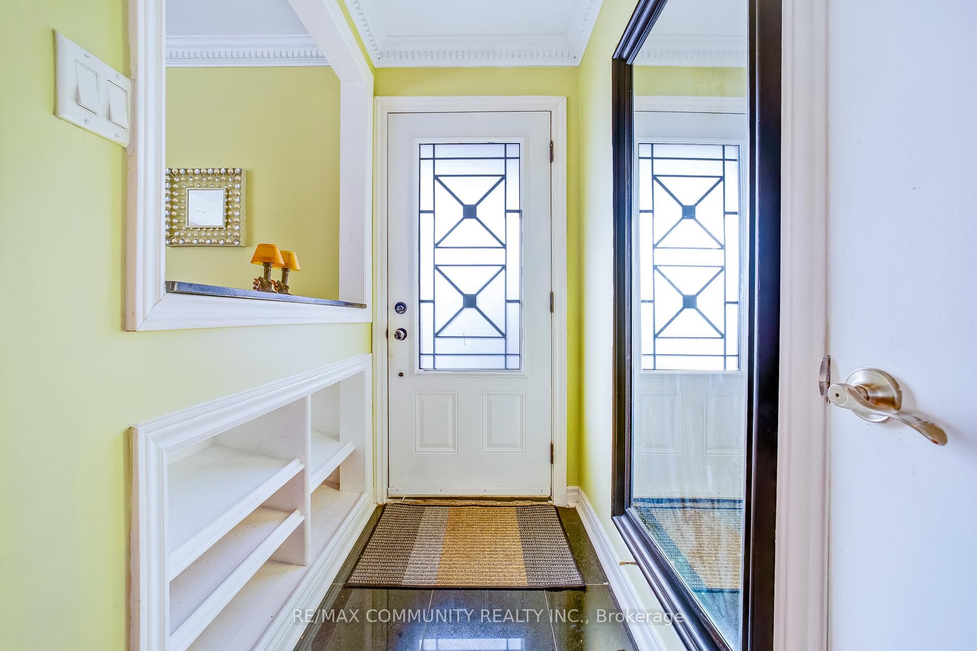 24 Hurley Crescent photo 6