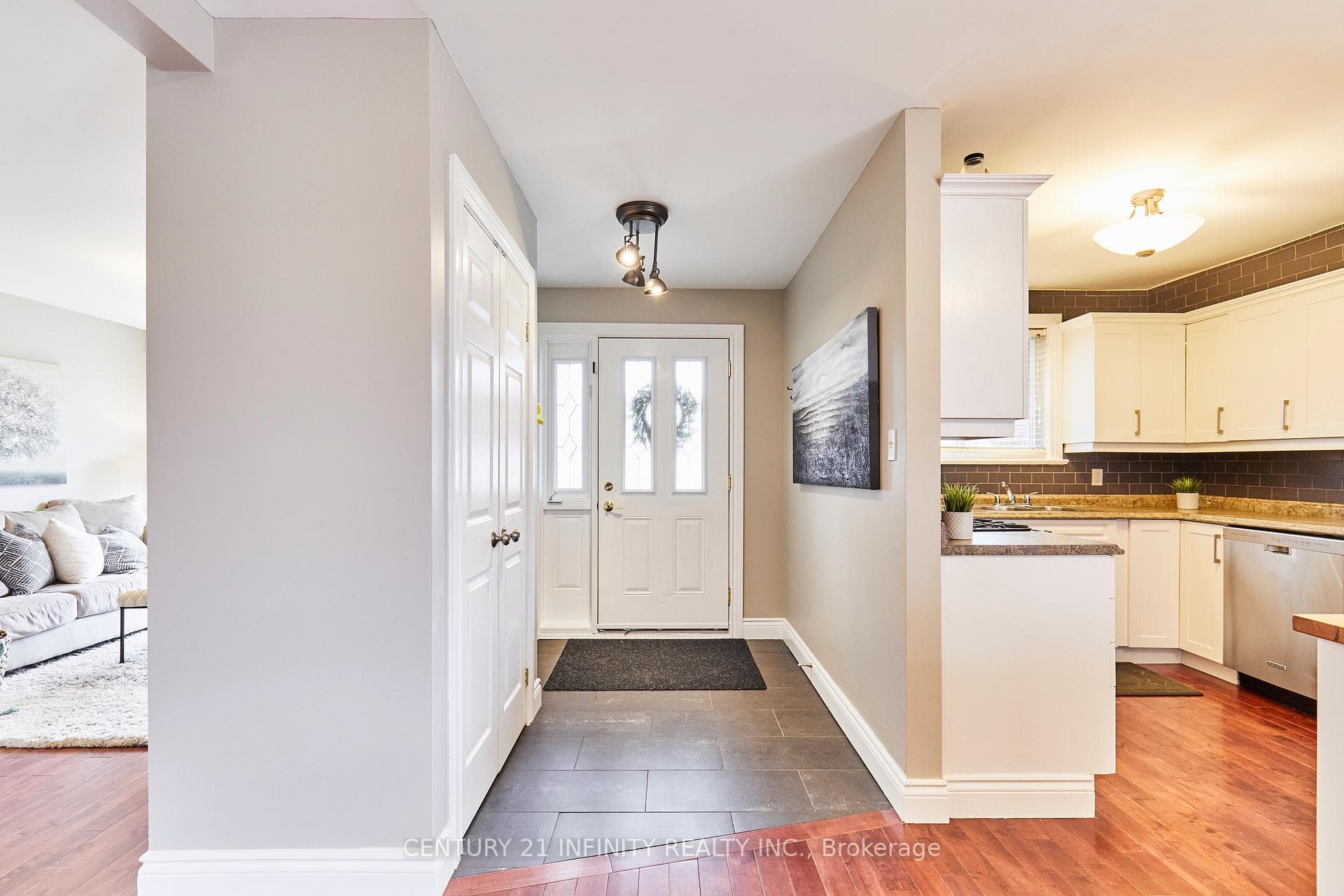 24 Kenton Court photo 9