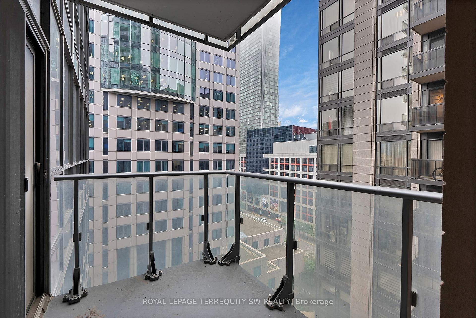 8 Mercer Street Unit 1305 photo 16