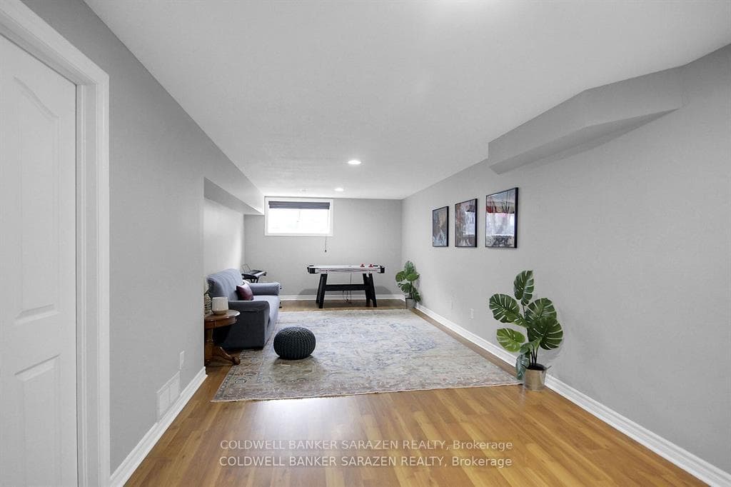 186 Eye Bright Crescent photo 35