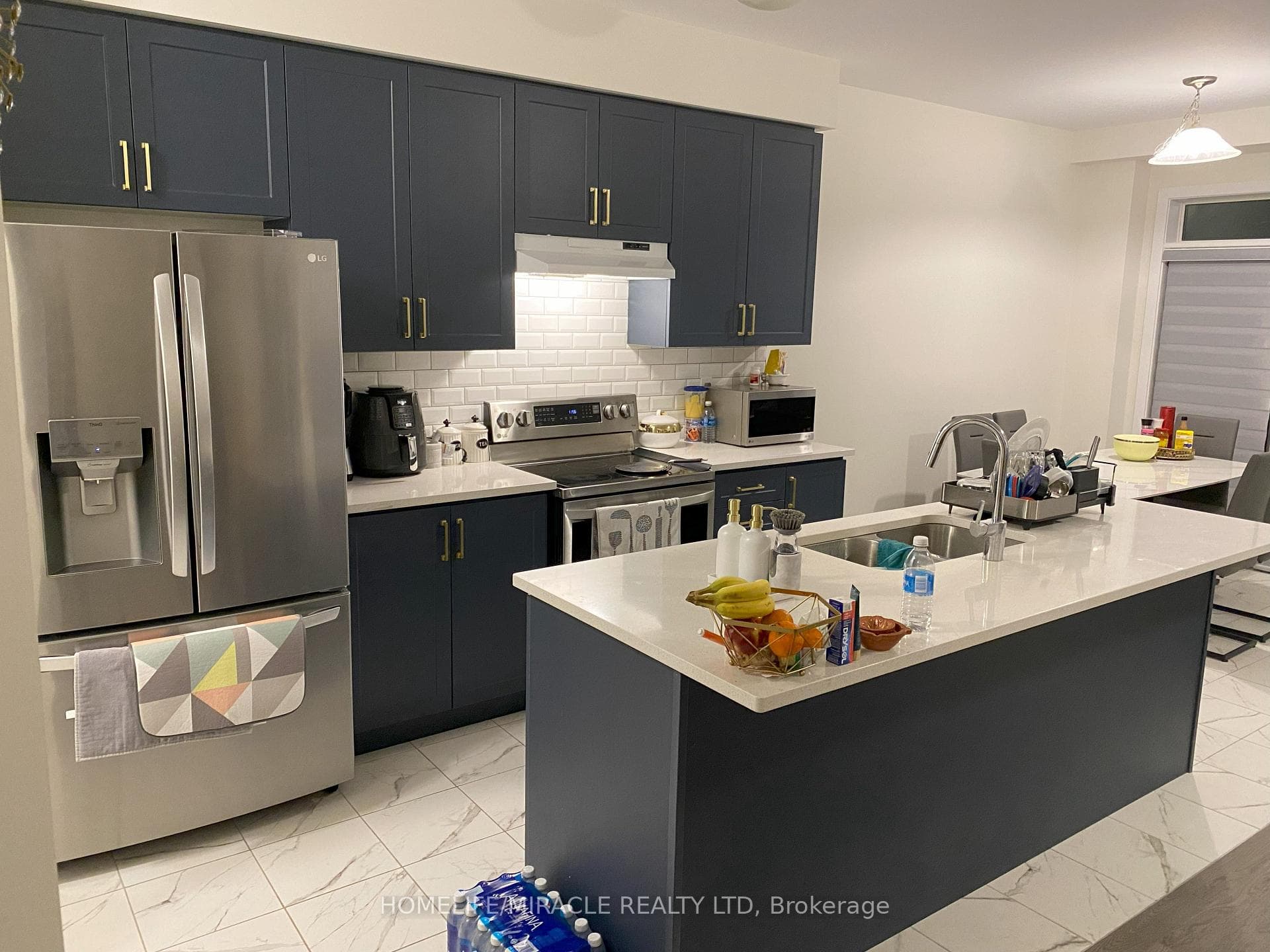 199 Wilmot Road photo 7