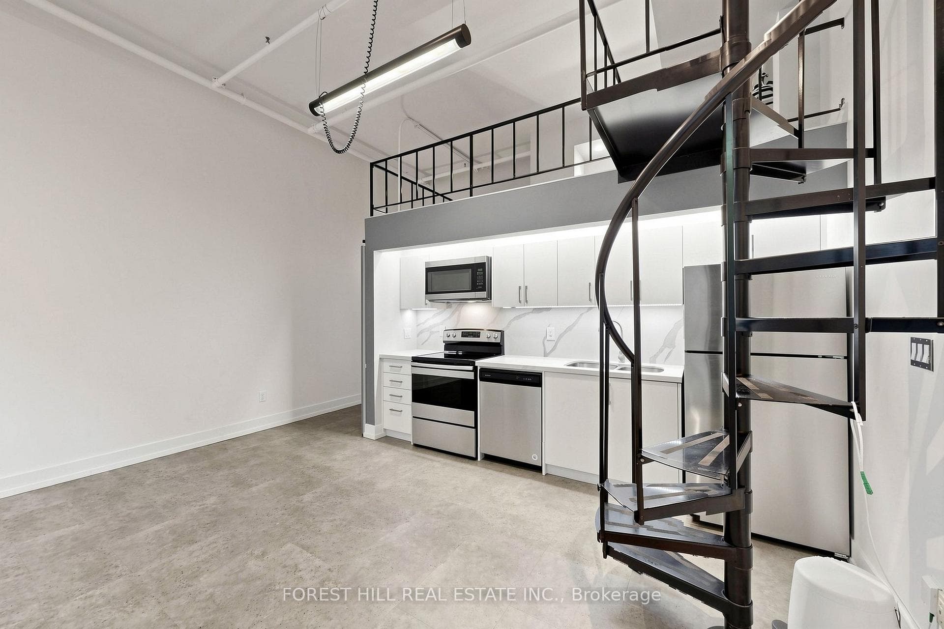 21 Nassau Street Unit 301 photo 15