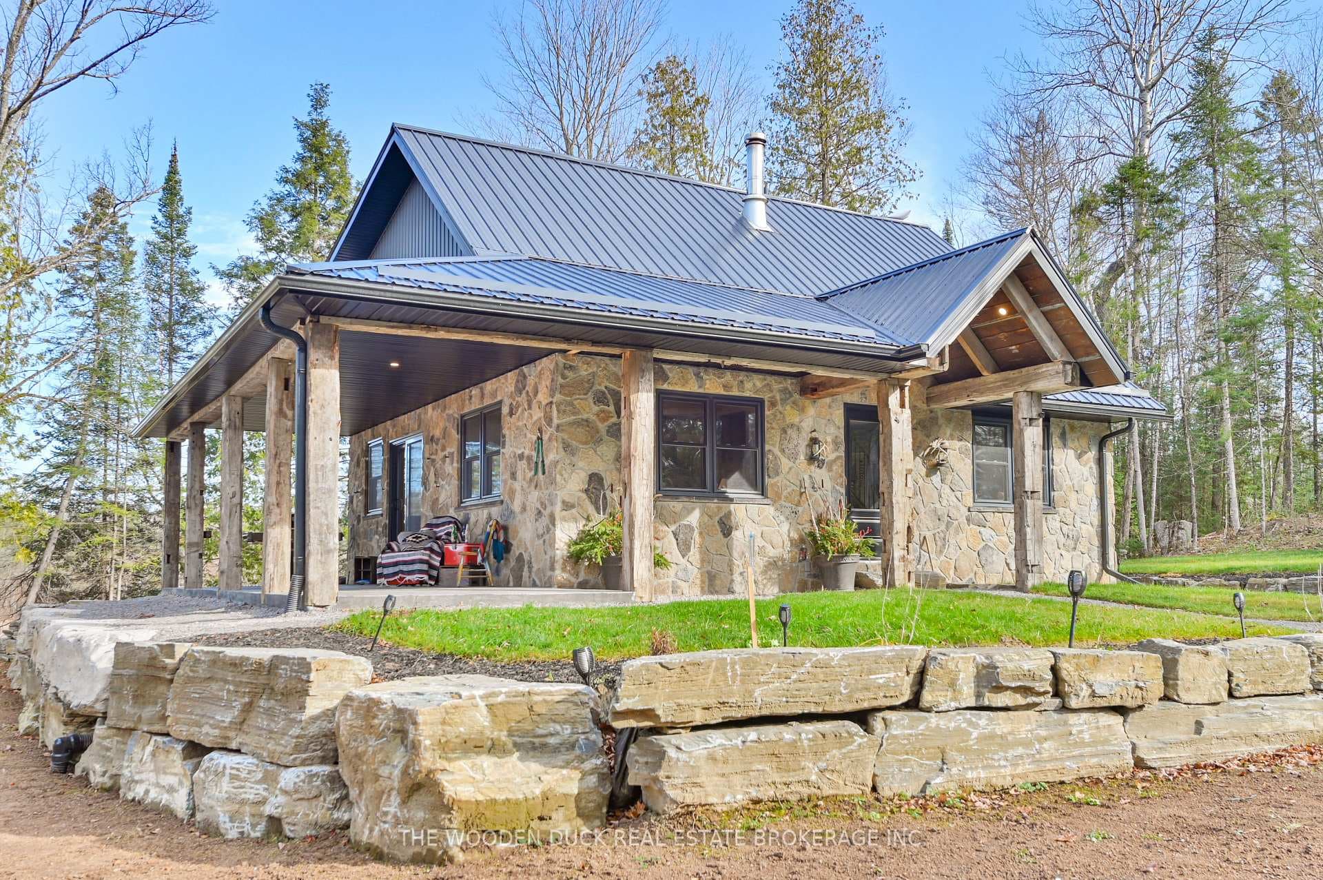 142 Glanmire Lake Road photo 1