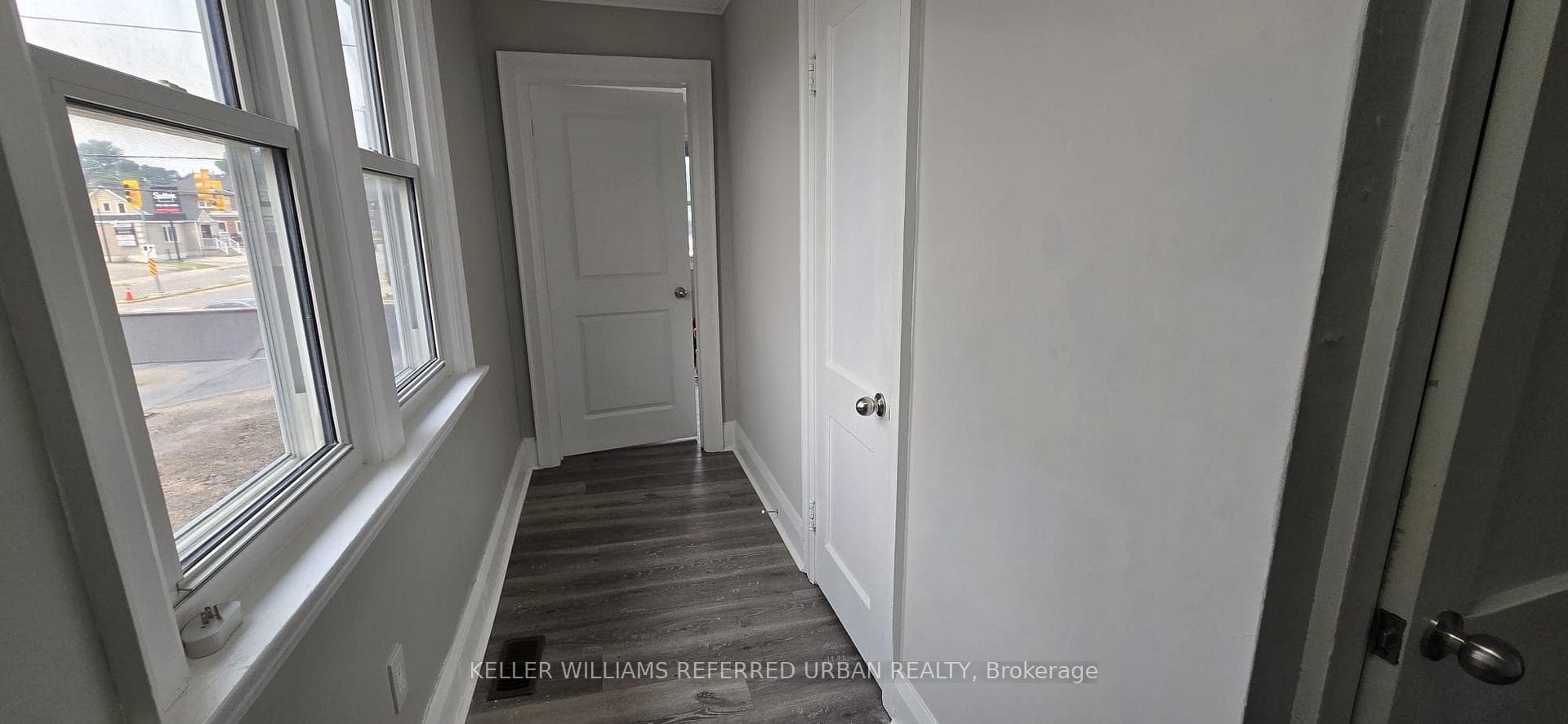 399 King Street photo 15