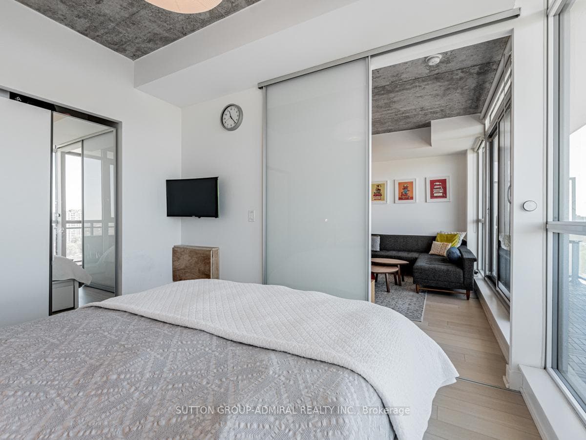 20 Minowan Miikan Lane Unit 1511 photo 23