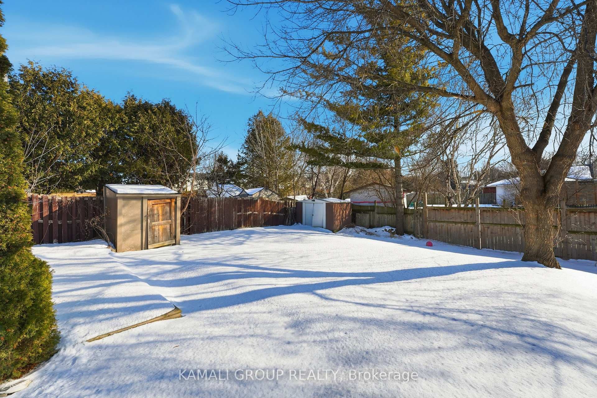 45ft X 123ft (5,564Sqft) Lot!!