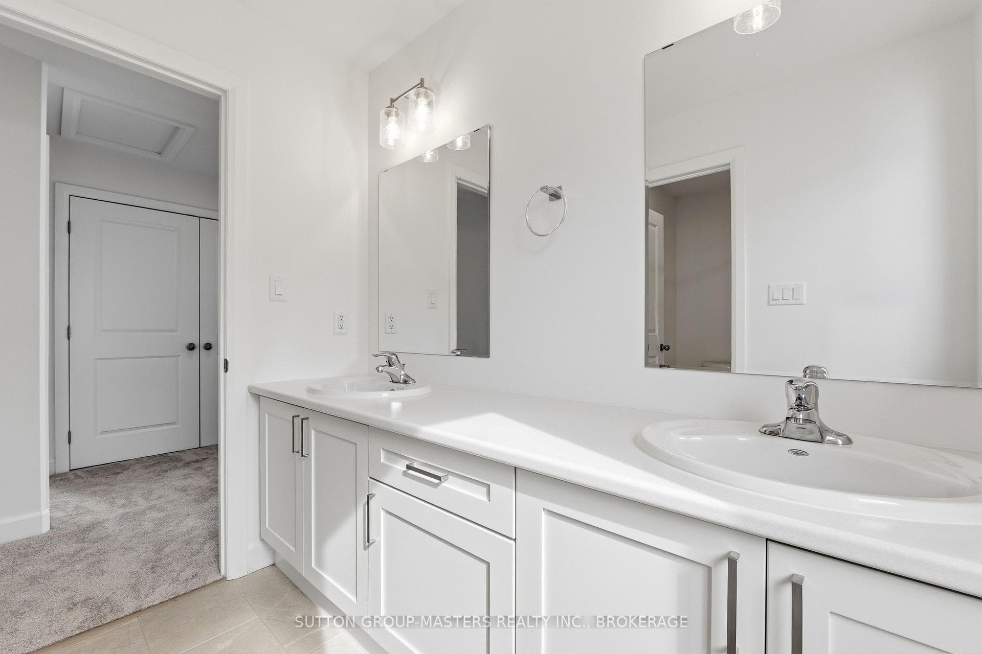 255 Pratt Drive photo 31