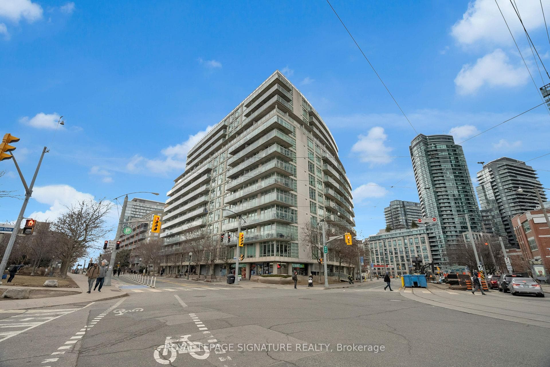 650 Queens Quay Unit 918 photo 23