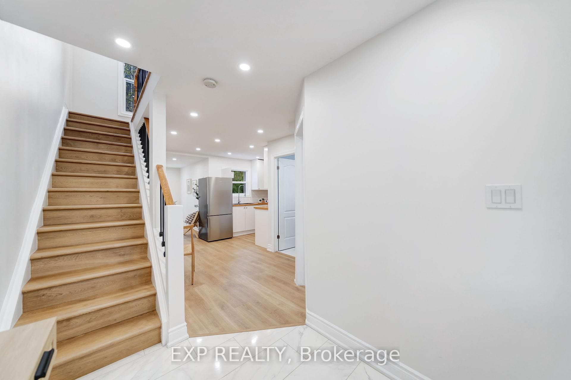 192 Walnut Street photo 6