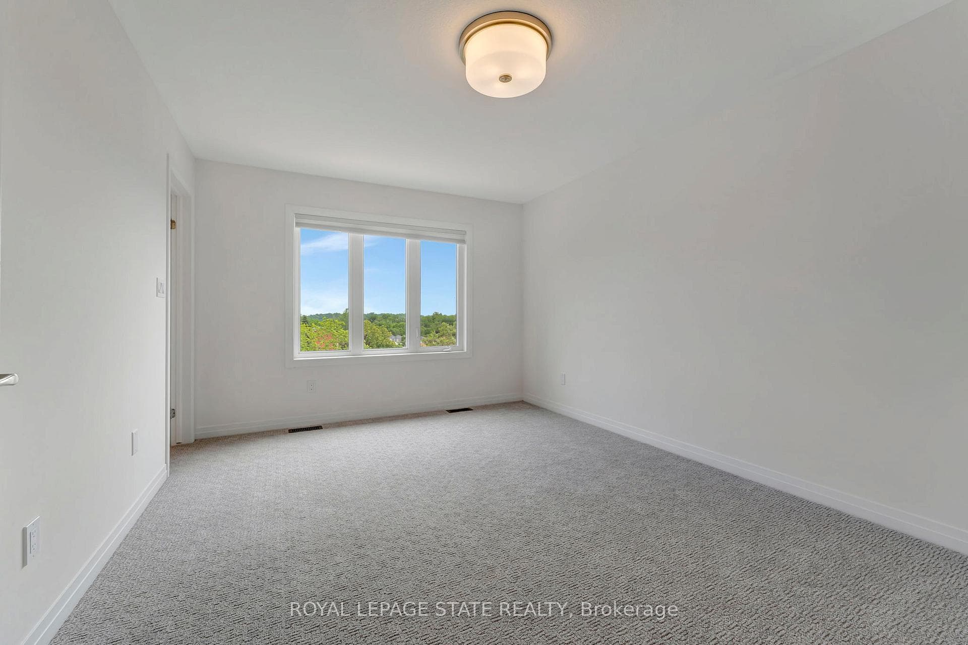 620 Colborne Street Unit 33 photo 17