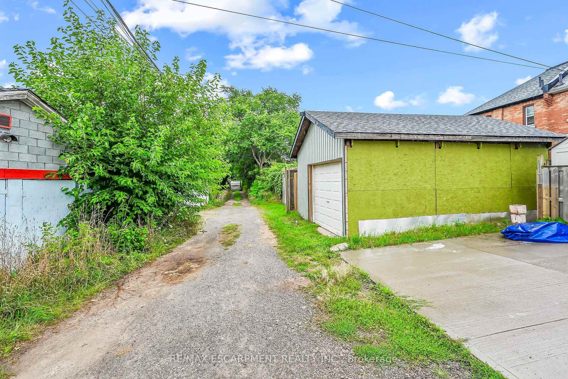 33 Shaw Street photo 36