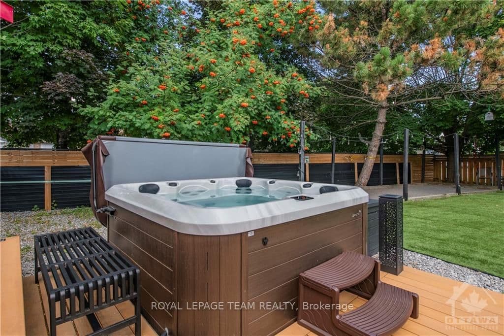 1501 SHAWINIGAN Street photo 25