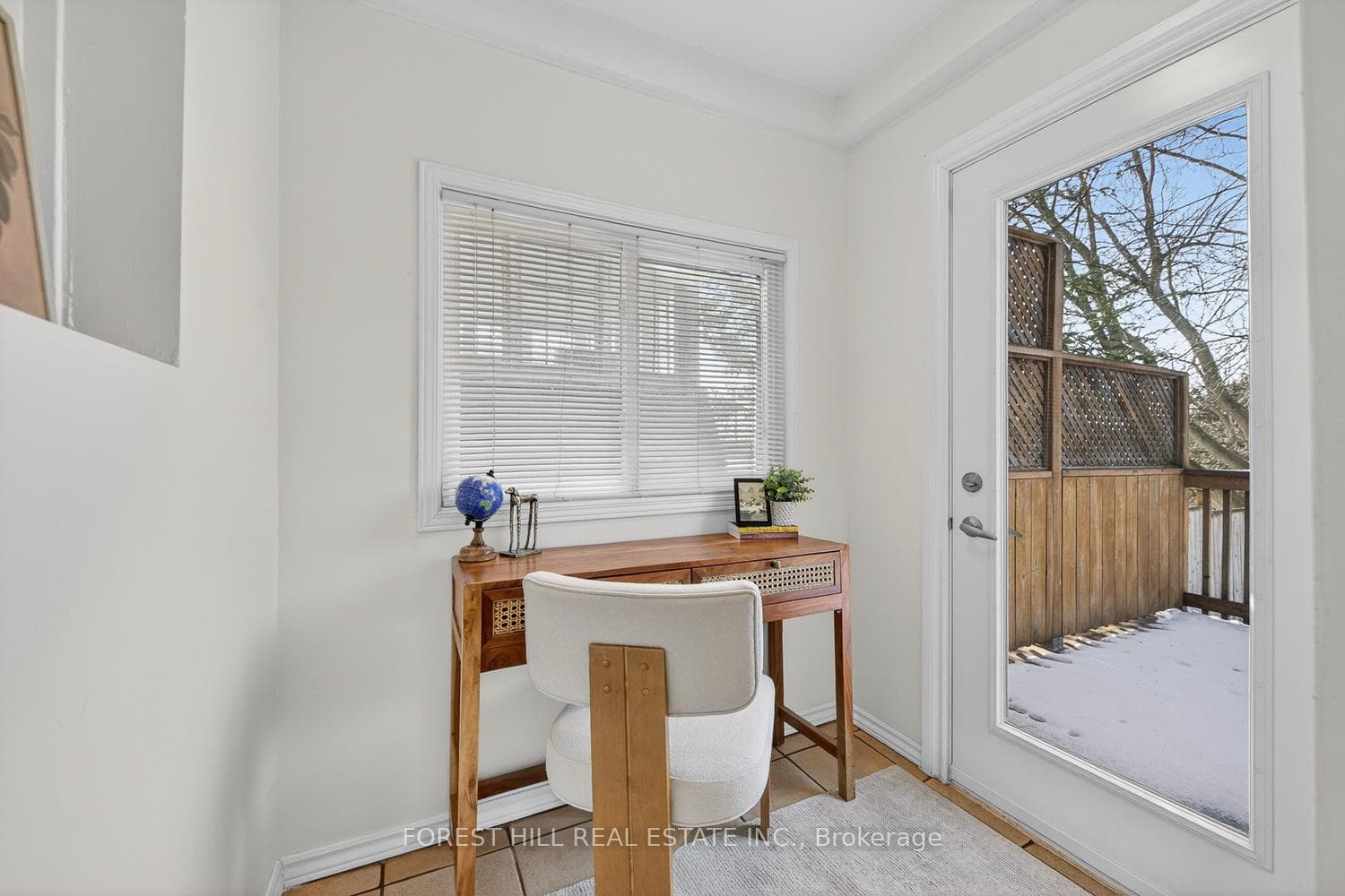 18 Alberta Avenue photo 18
