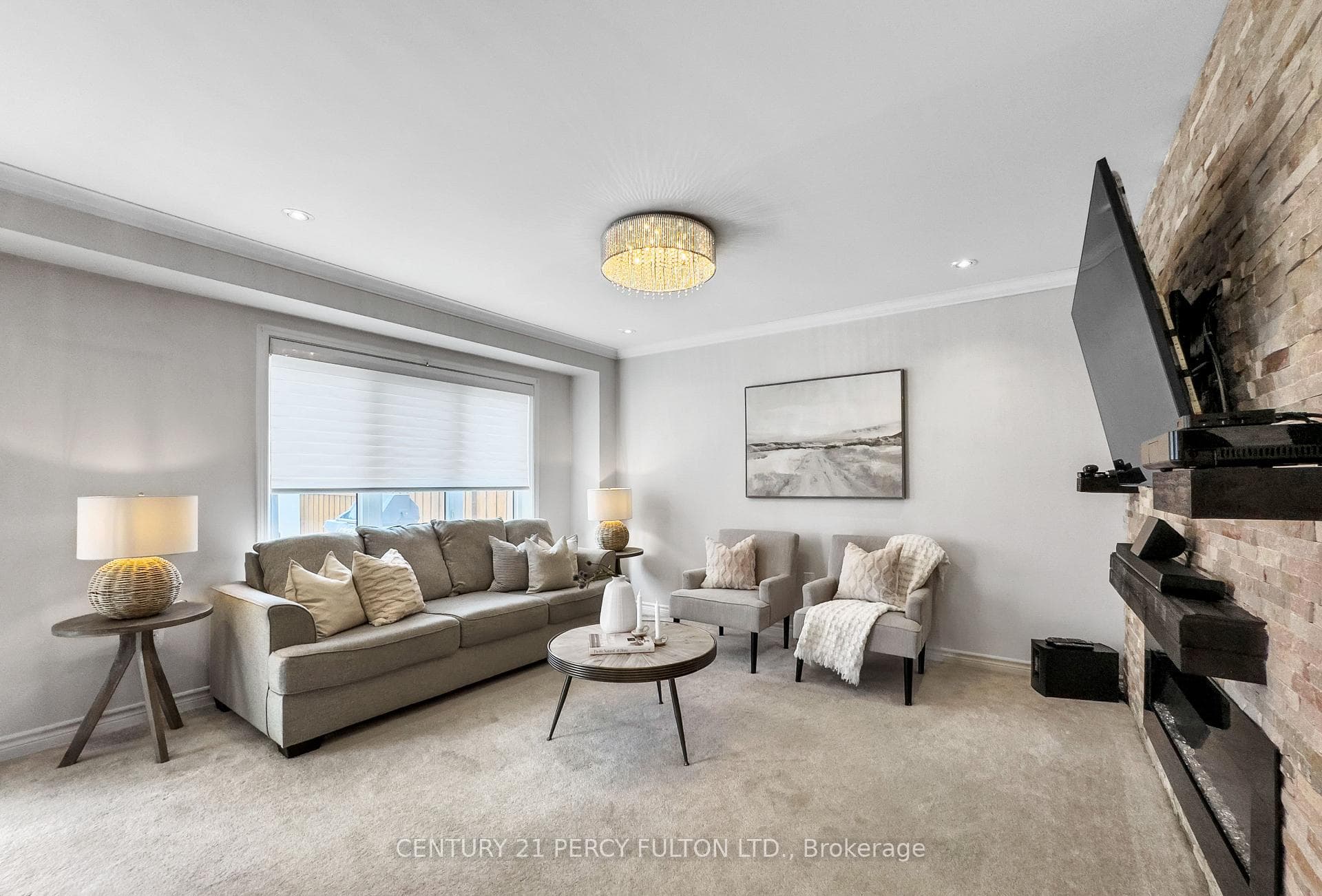 34 Enford Crescent photo 6