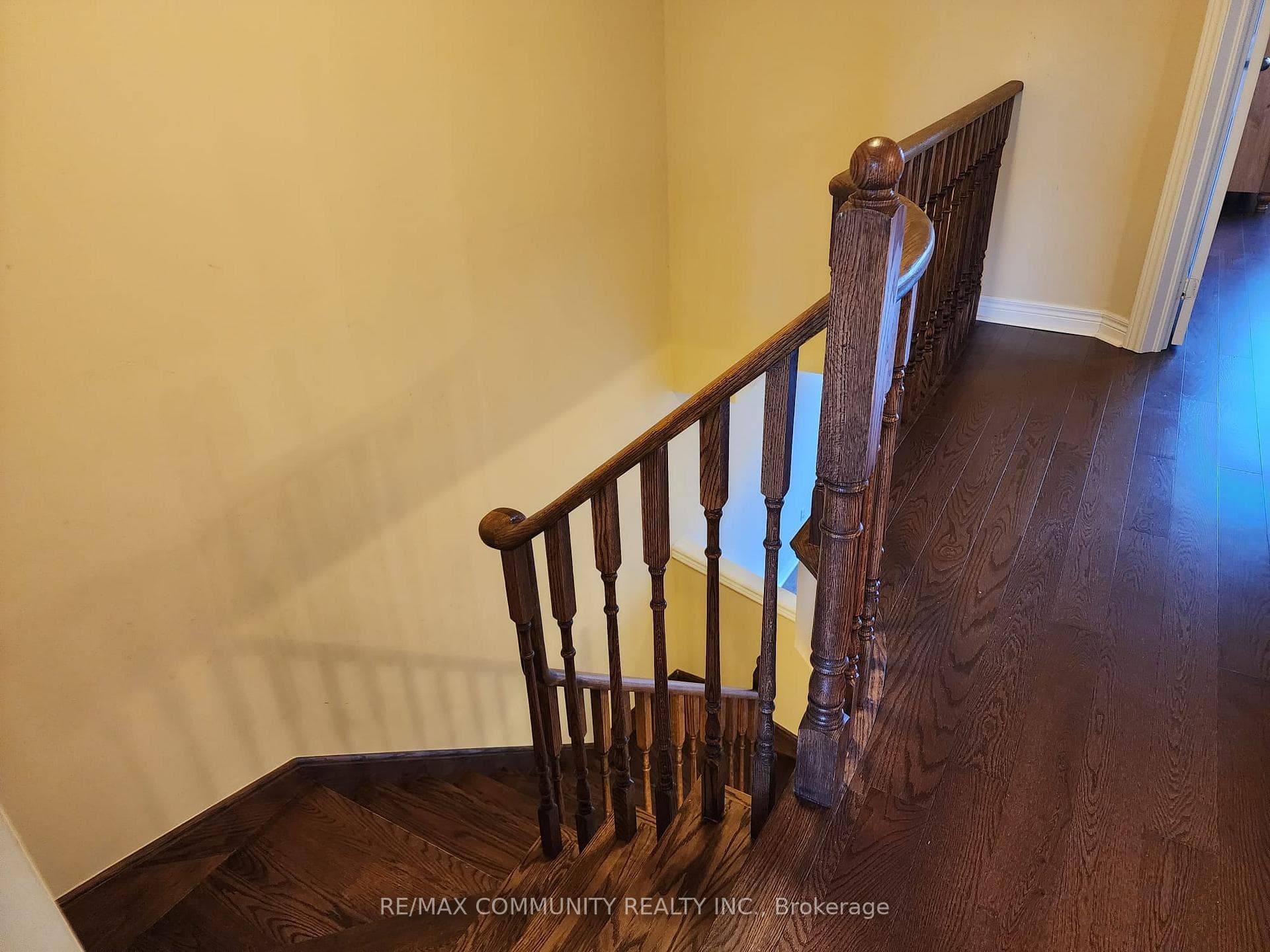 53 Hogan Manor Drive photo 9