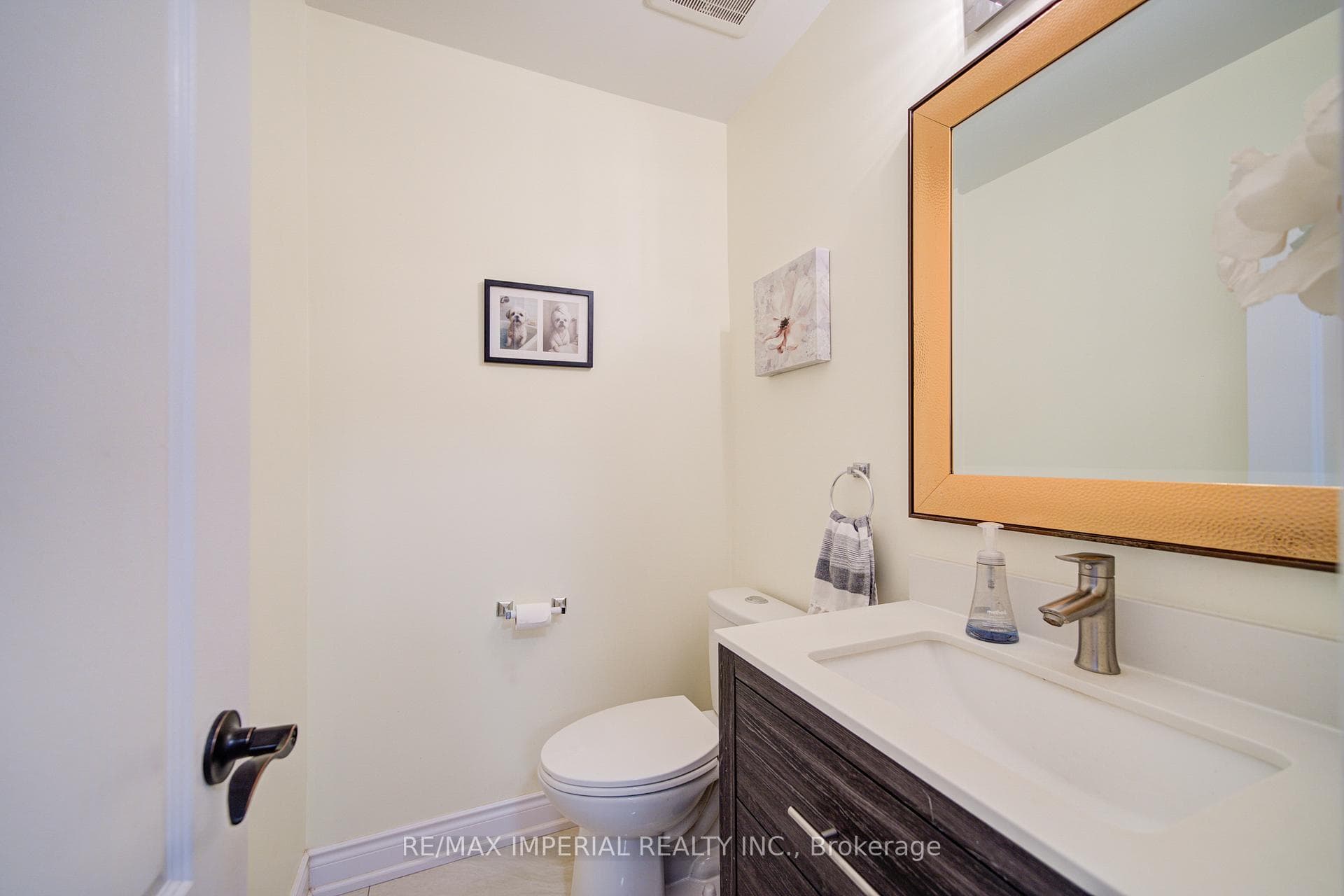 147 Millard Street photo 9
