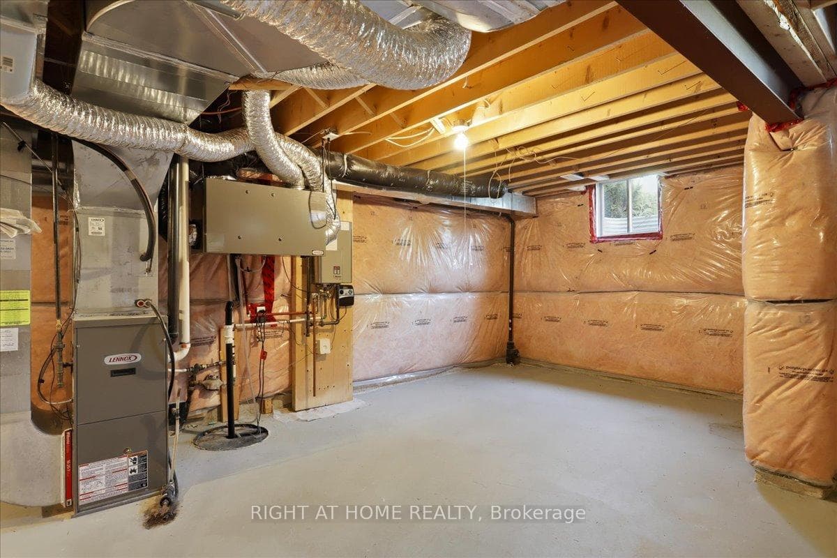 31 Christy Drive photo 25