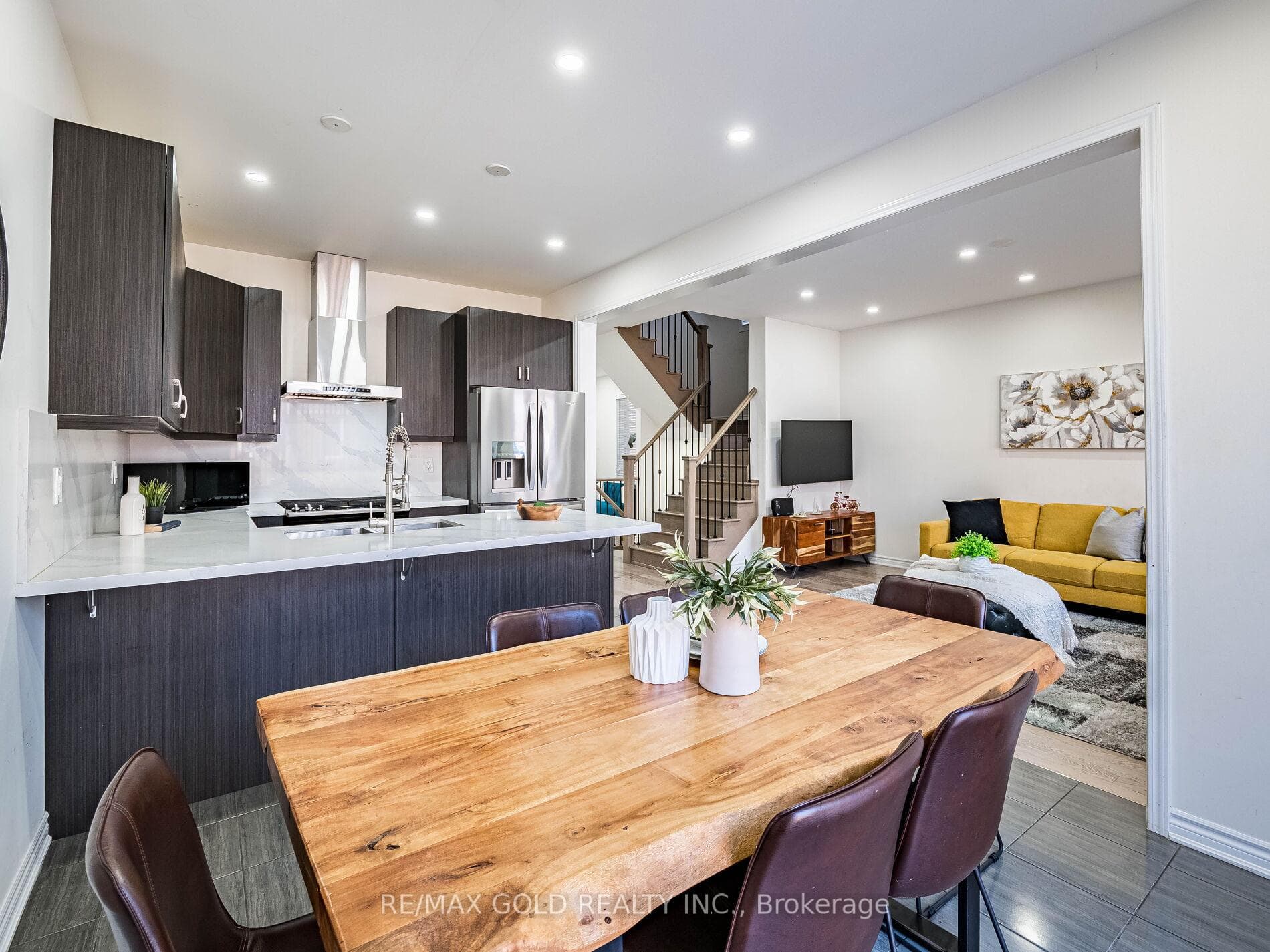 Breakfast Room