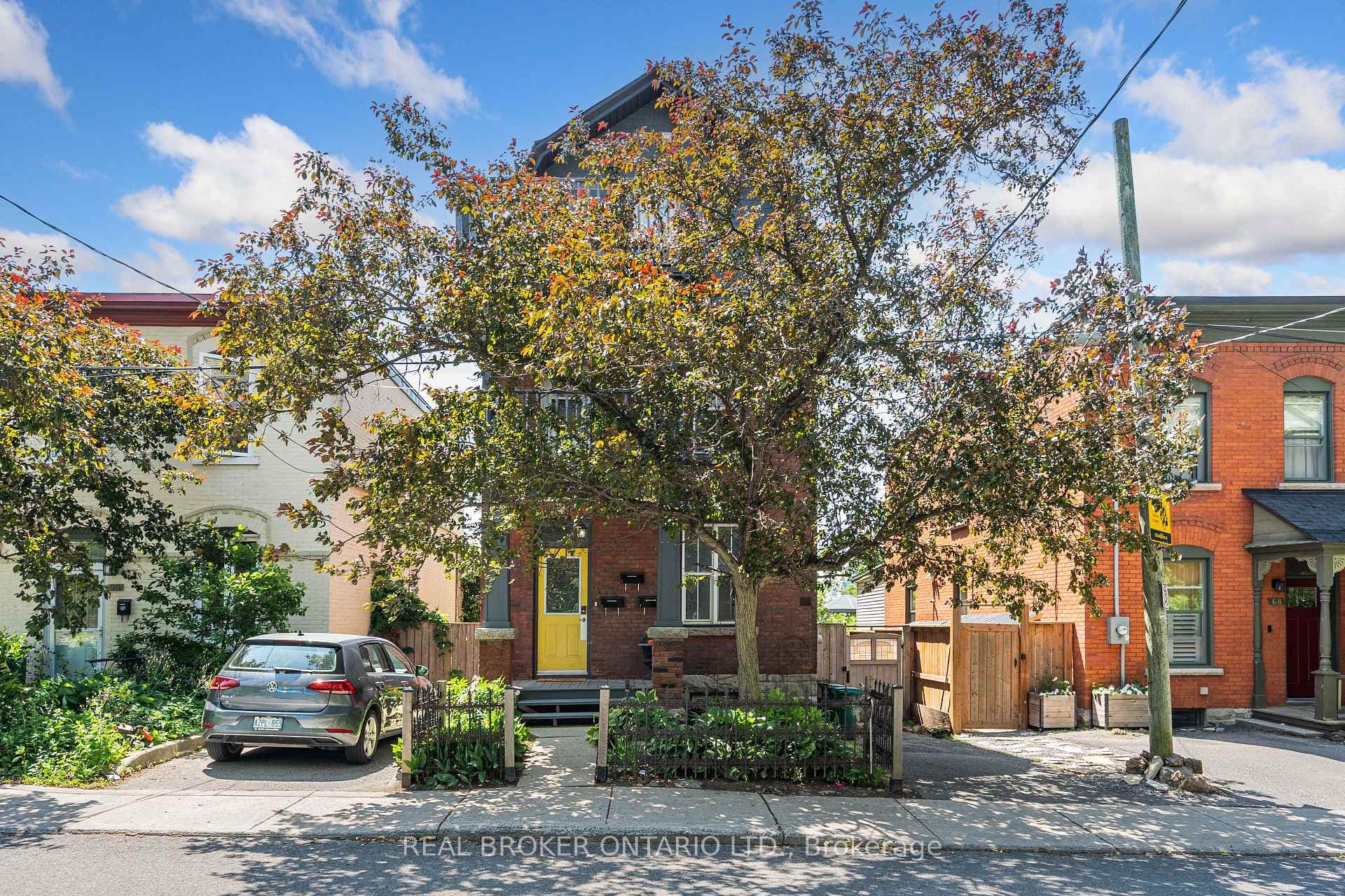 72 Upper Lorne Place Unit 1 photo 2