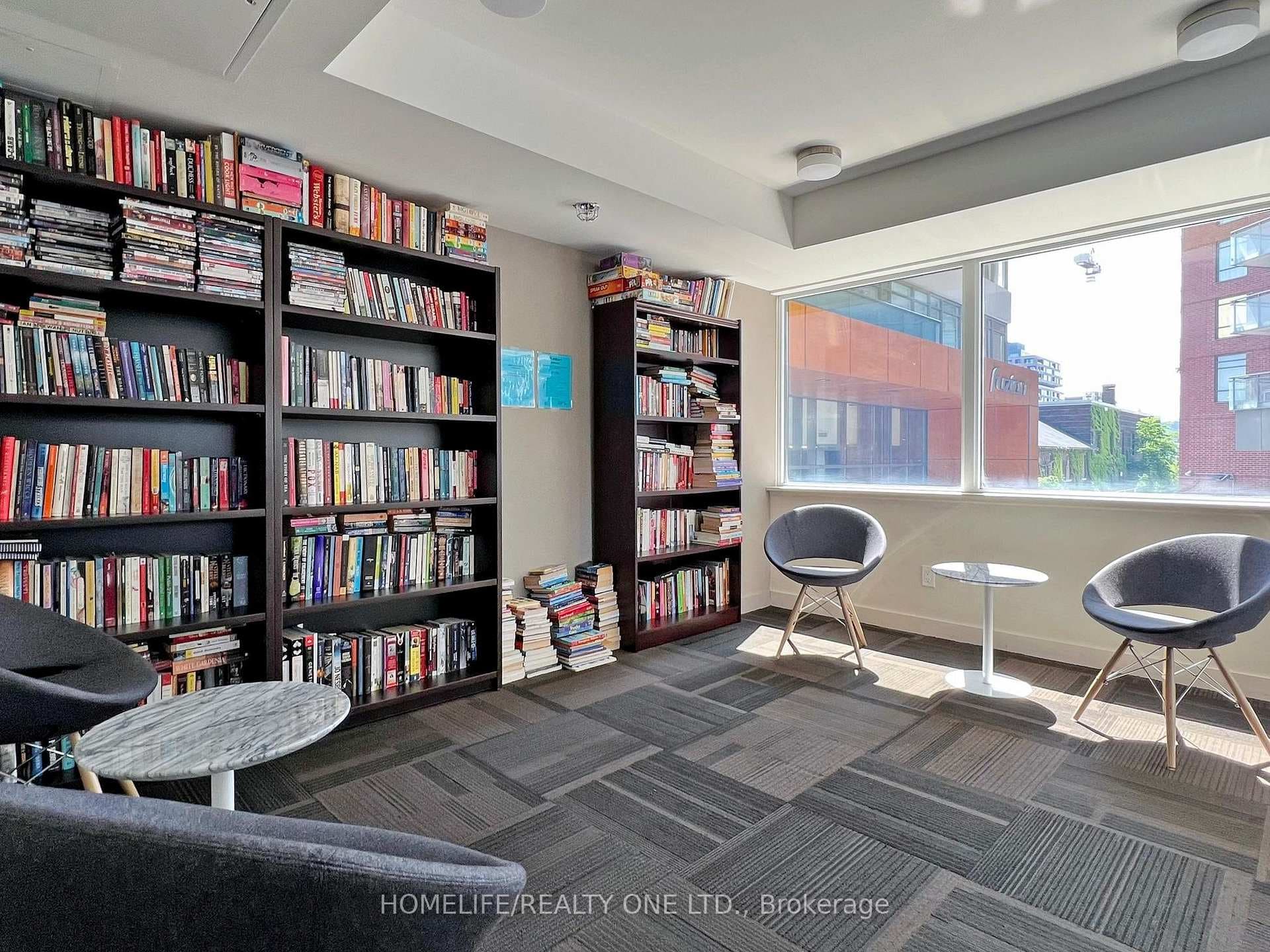 20 Joe Shuster Way Unit 510 photo 35